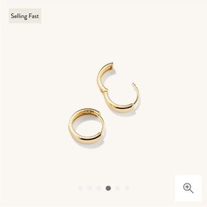 Mejuri 14k Bold Huggie hoops